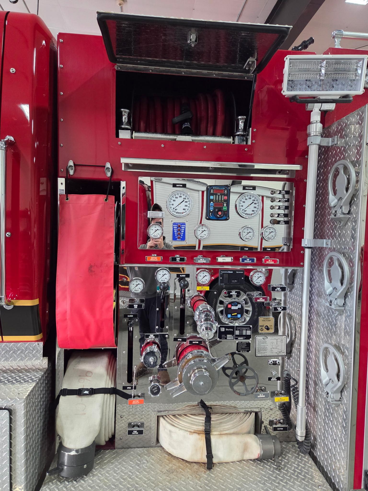 2016 Simon Fire Equipment International Pumper - image 5