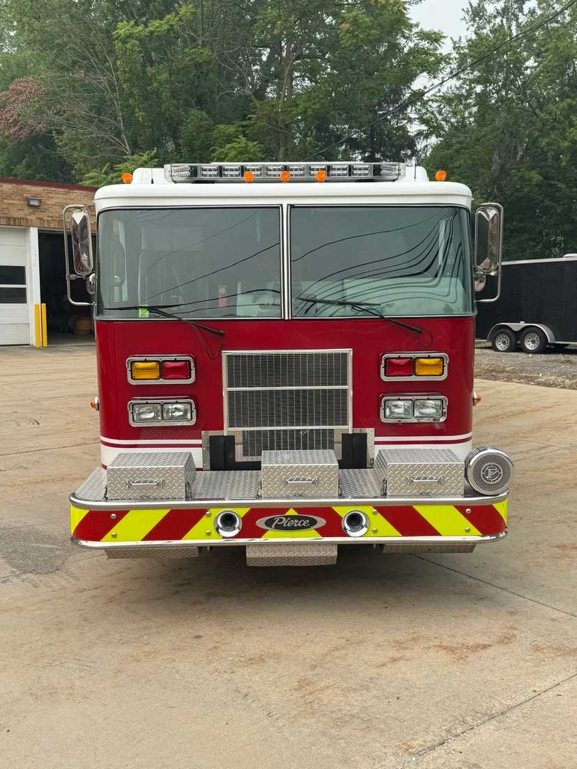 2000 Pierce 2000 Pumper — photo 2