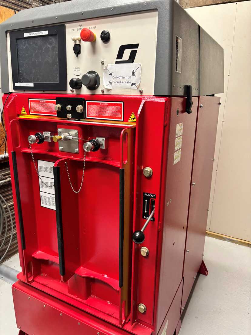 HushAir Connect 7500 Compressor and Revolve Air Connect Fill Station — photo 5