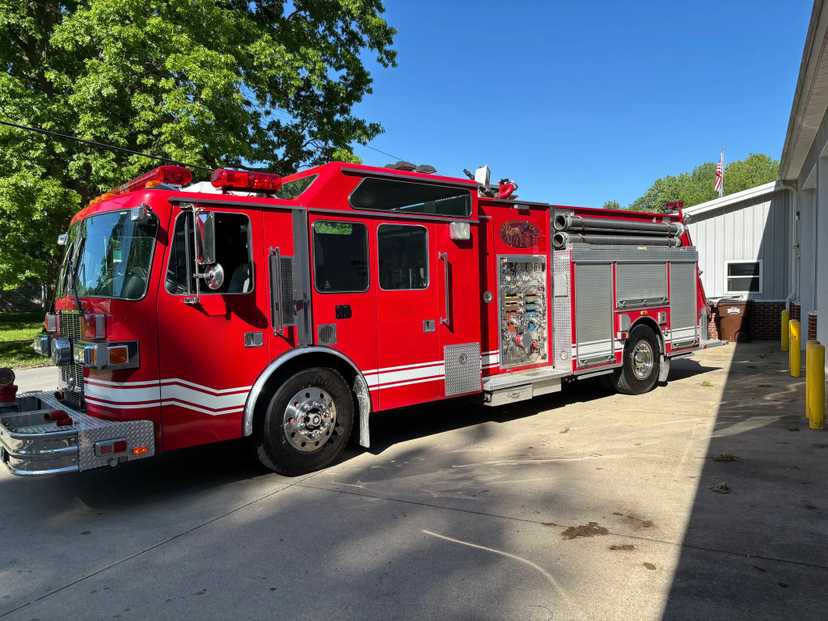 1996 Sutphen Deluge Pumper — photo 2