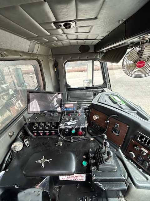 2013 Peterbilt Heil Automated Side Loader — photo 6