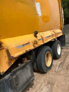 2010 CCC Kann Front Loader — photo 6