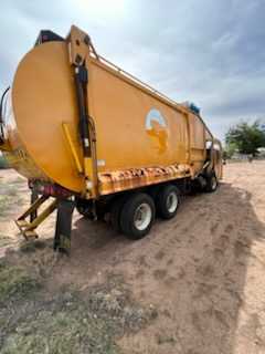 2010 CCC Kann Front Loader — photo 7