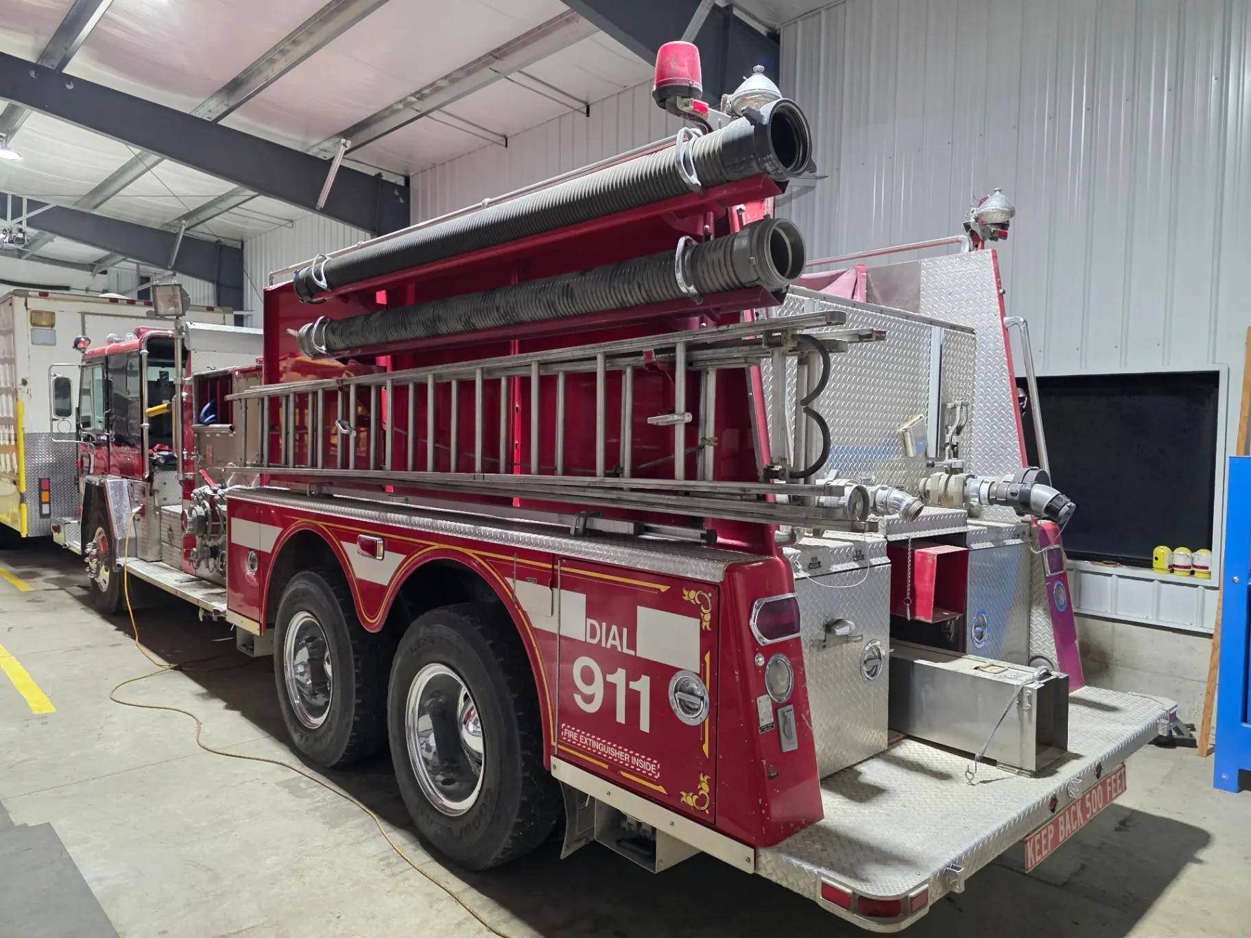 1985 American LaFrance Pumper Tanker - image 4