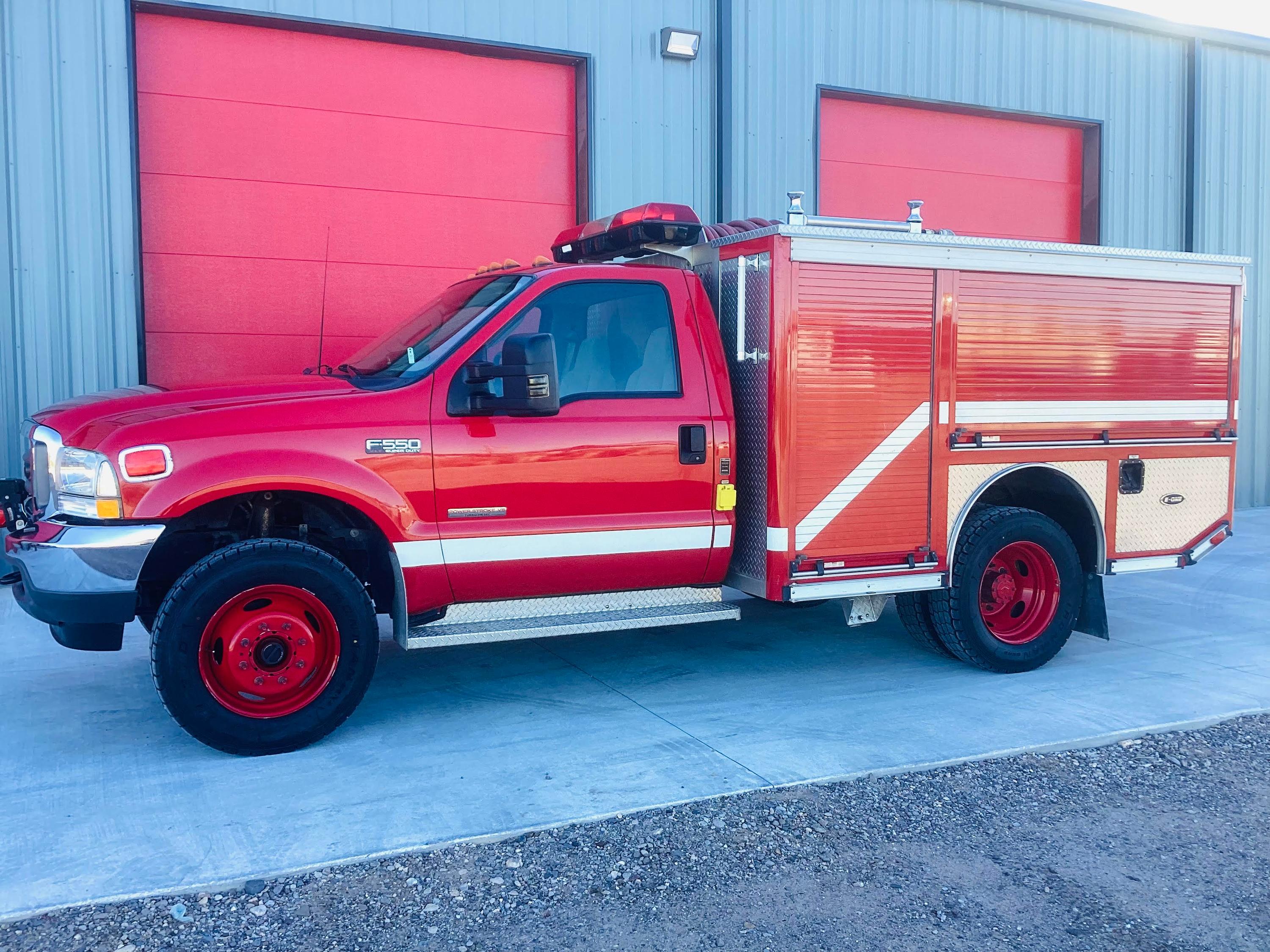 2003 E-One Ford Mini Pumper - image 1