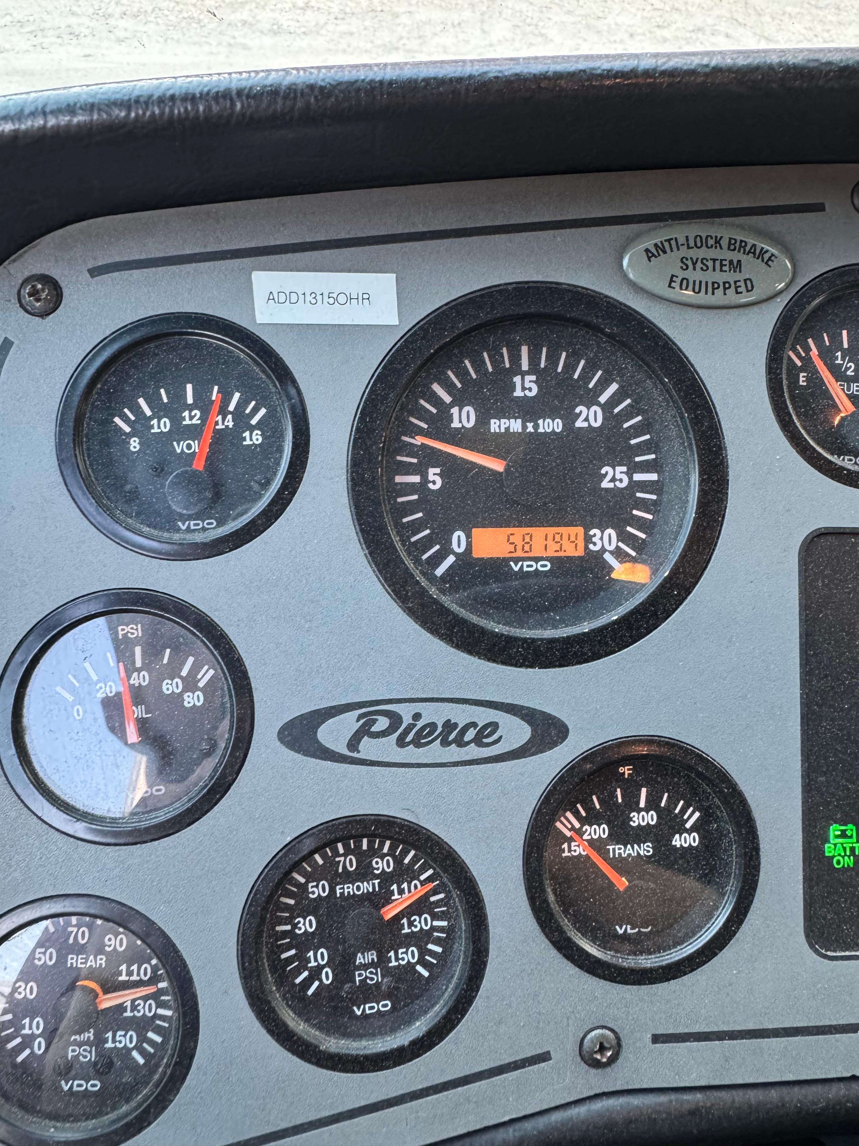 2002 Pierce Dash 100' Aerial - image 7