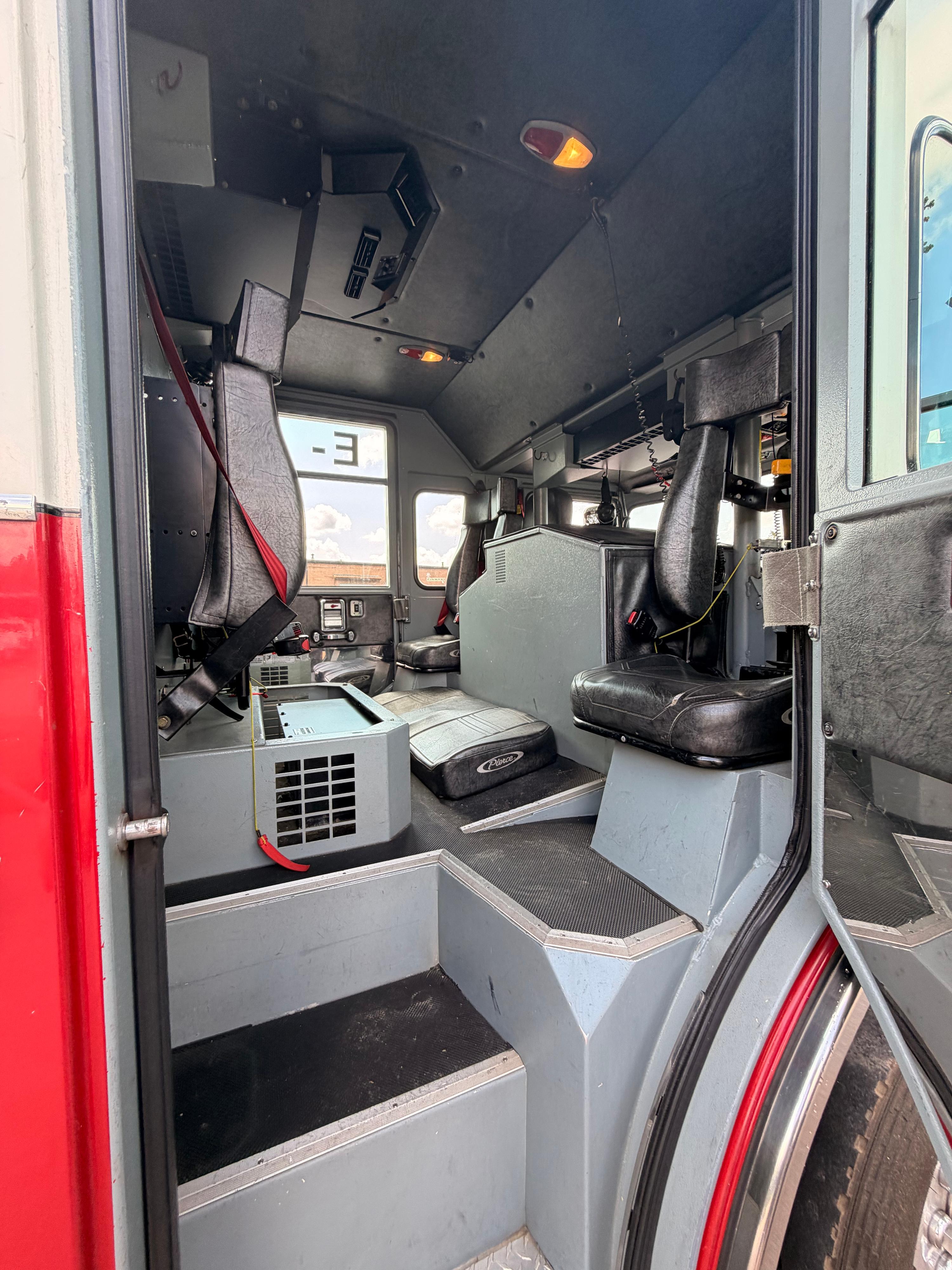 2009 Pierce Contender Pumper - image 10