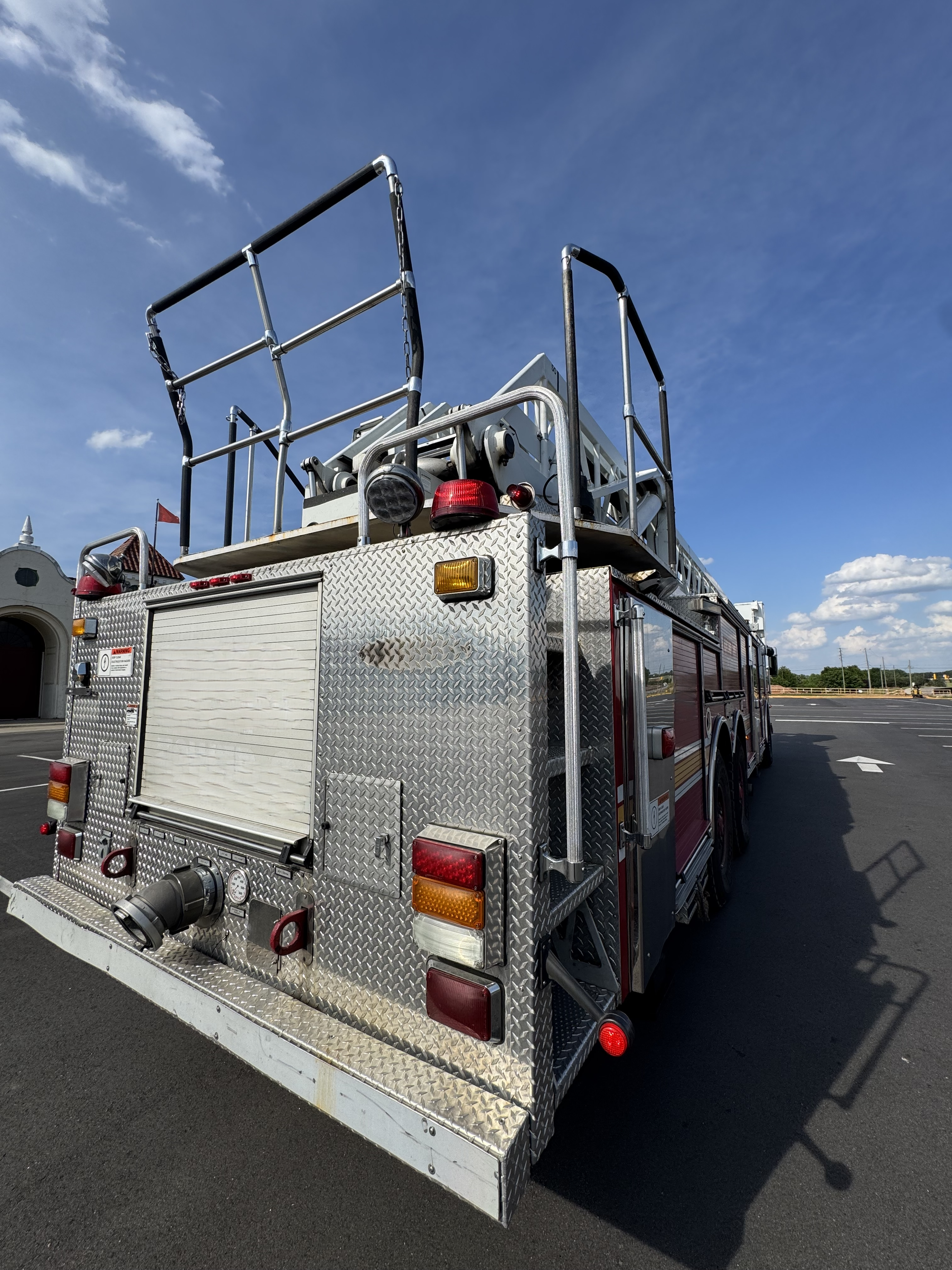 2002 Pierce Dash 100' Platform - image 8