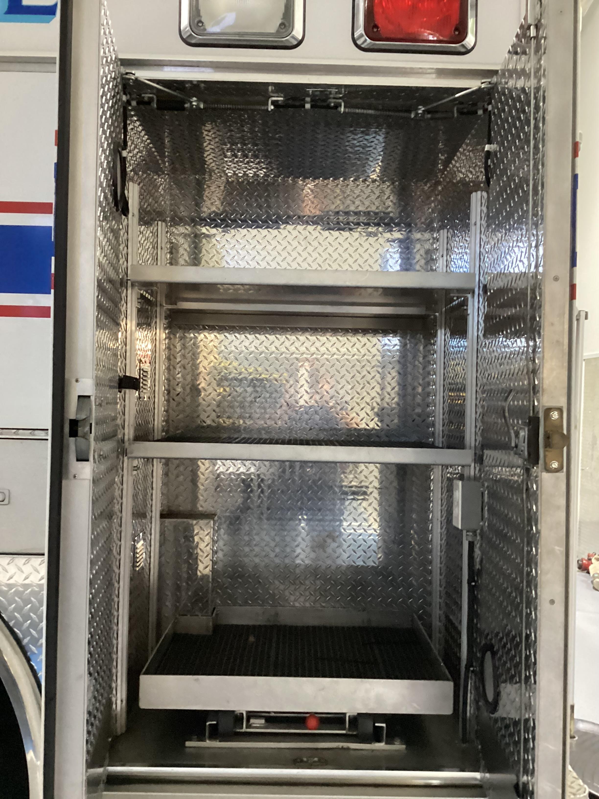 2010 Freightliner/EVI 4×4 Pumper - image 8