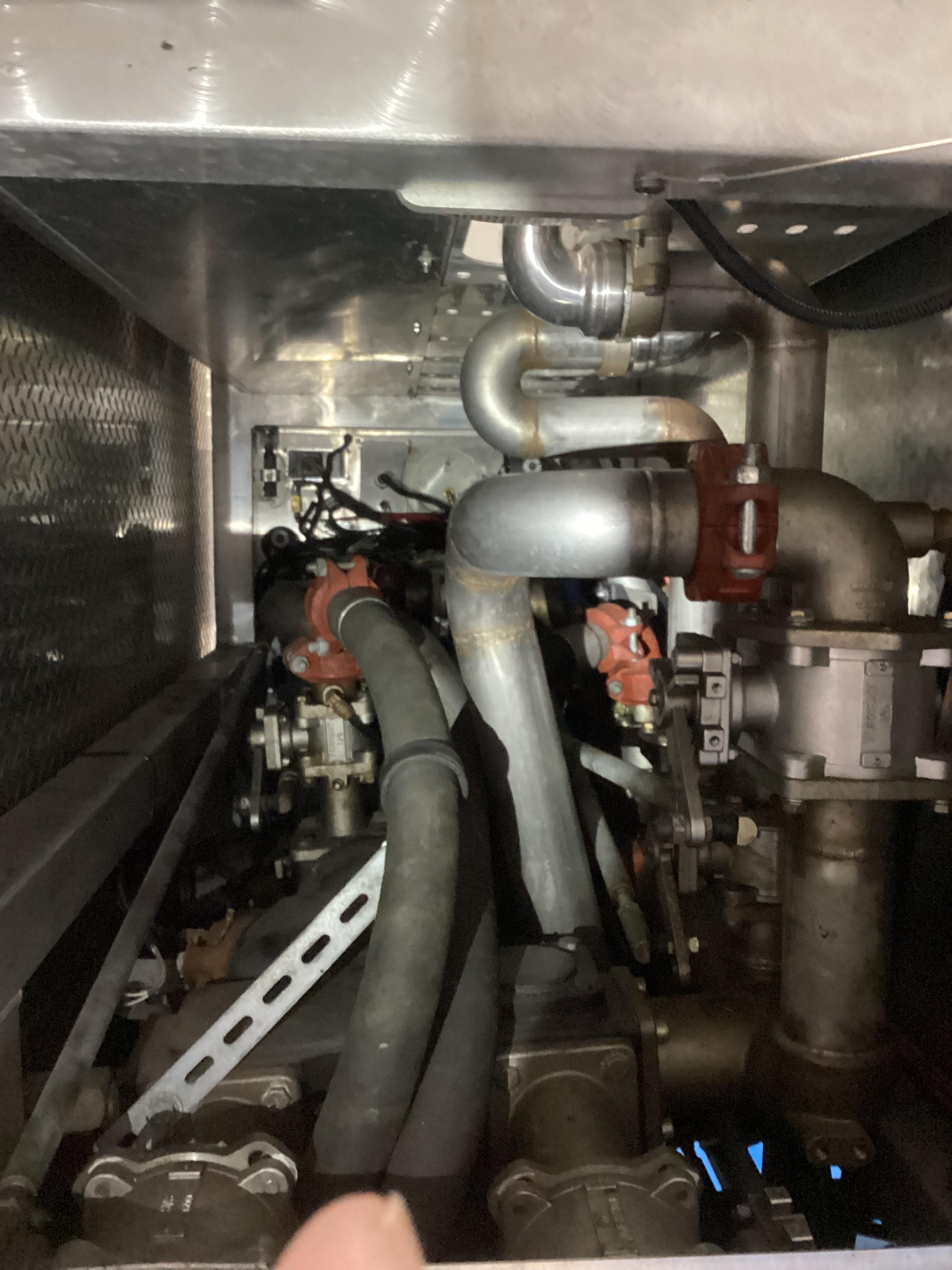 2010 Freightliner/EVI 4×4 Pumper - image 11