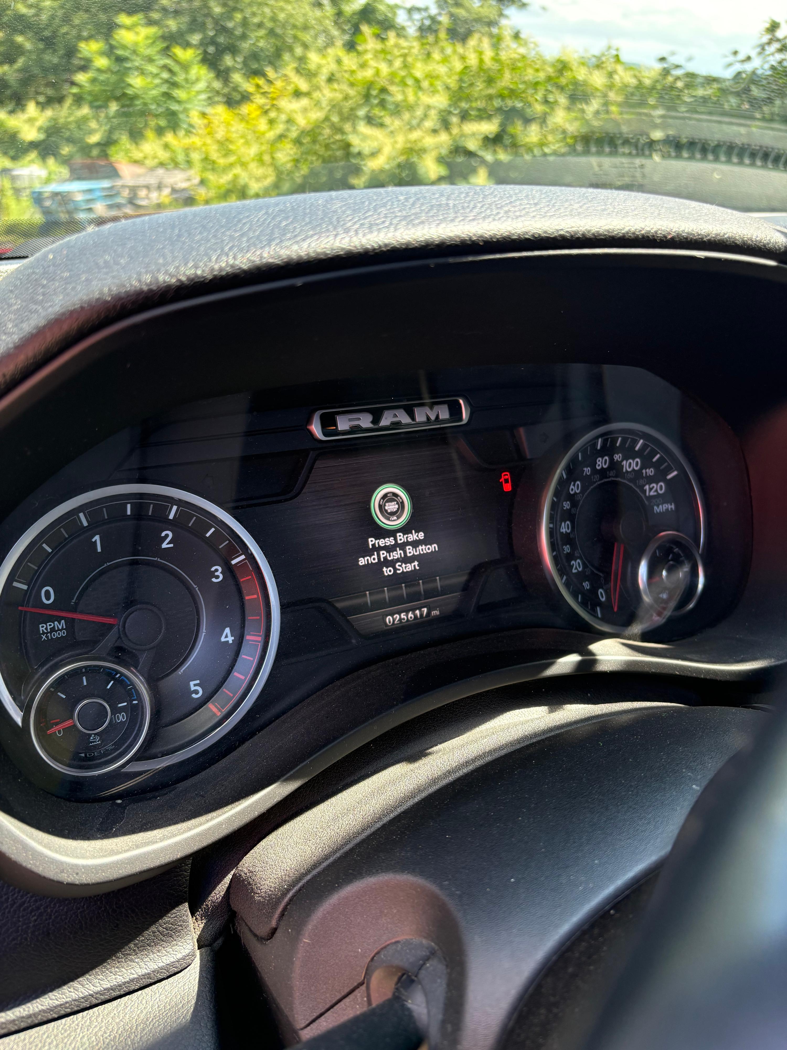 2022 Ram century Roll-Off - image 8