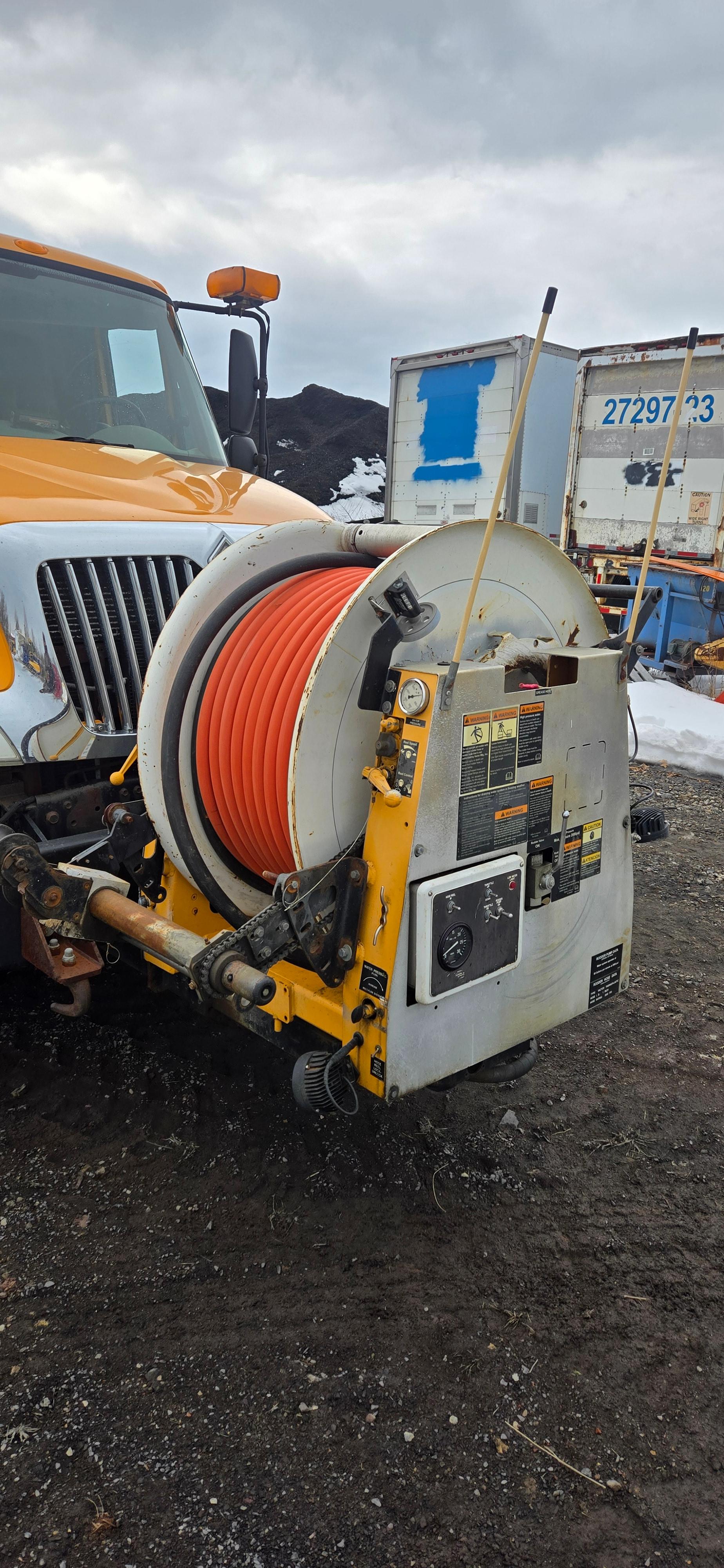 2008 International Vactor Jetter - image 2