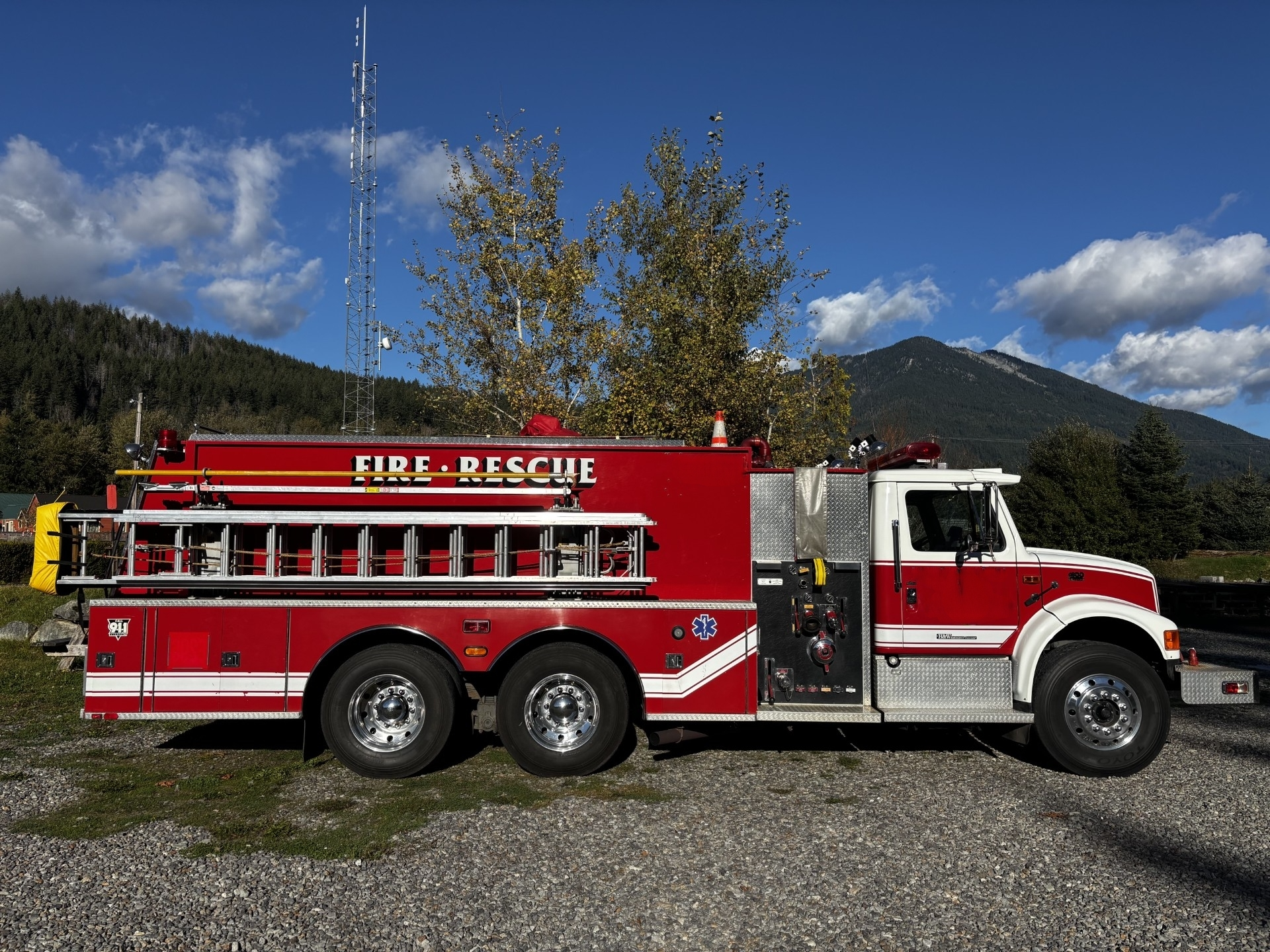 1995 H&W International Pumper Tanker - image 3