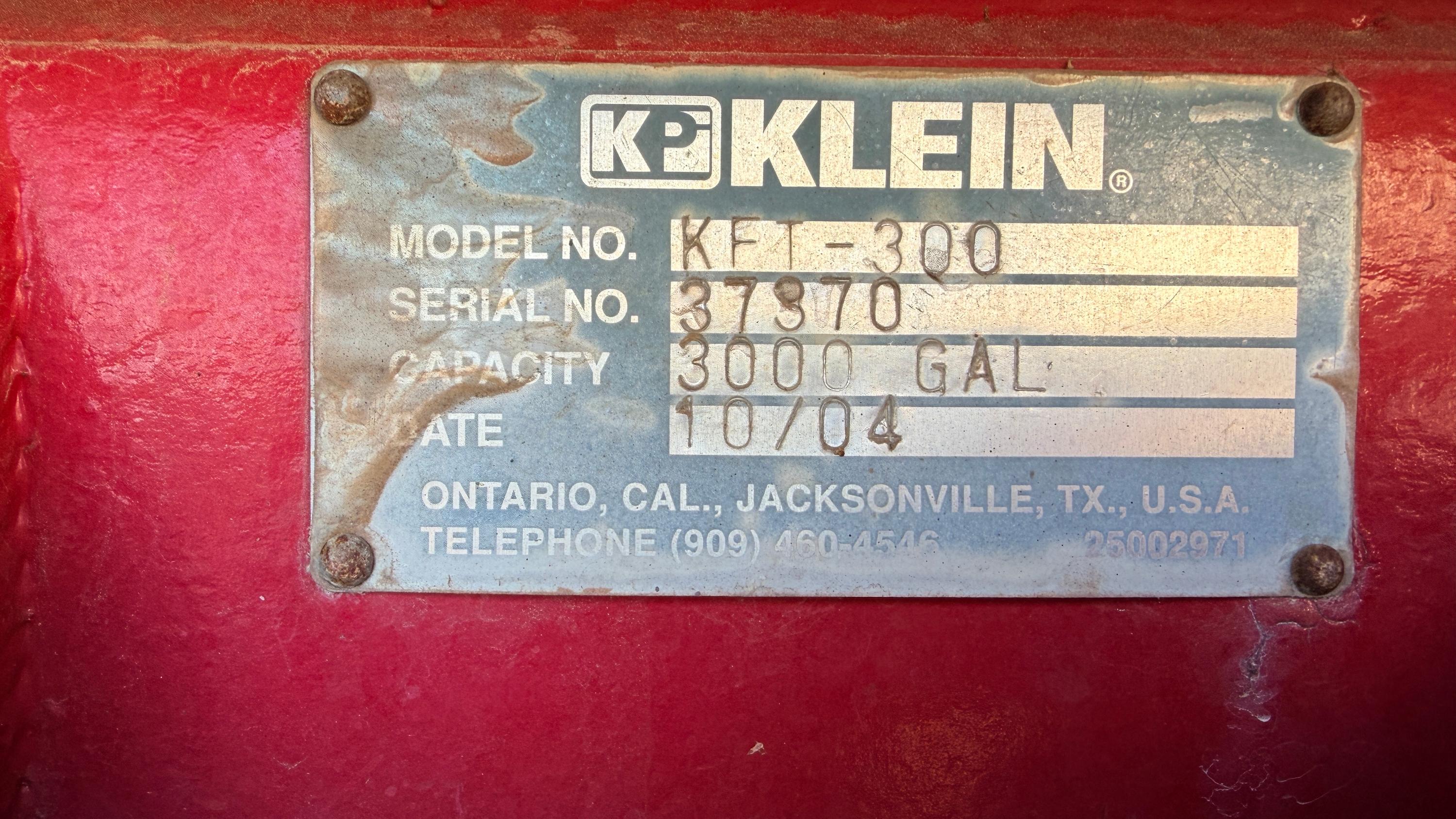 1991 International 4900 Tanker - image 7