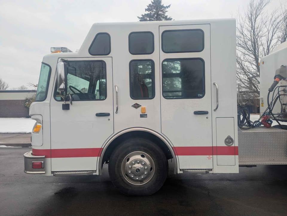 2007 Hackney Spartan Heavy Rescue - image 6