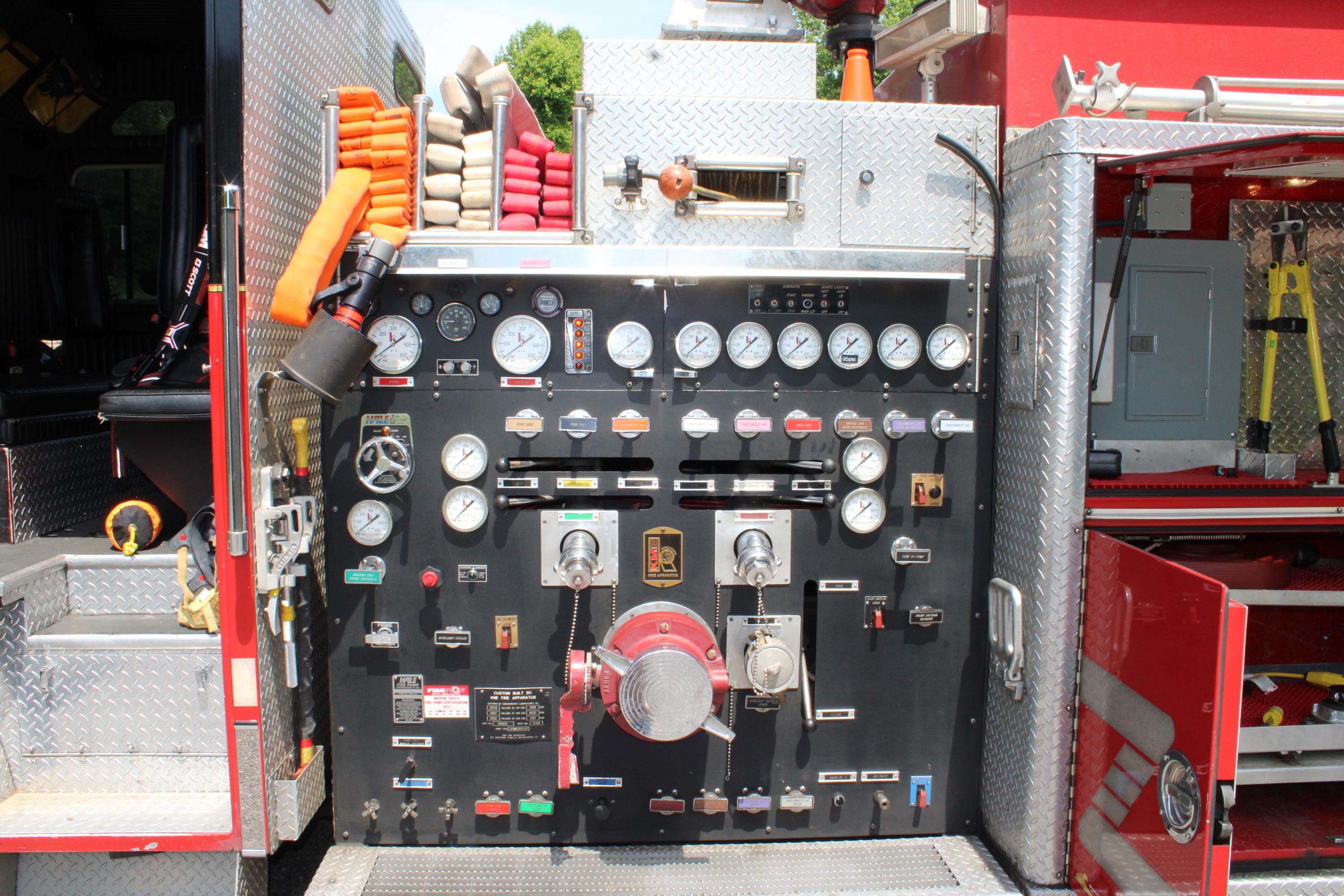 1995 KME Renegade Pumper - image 11