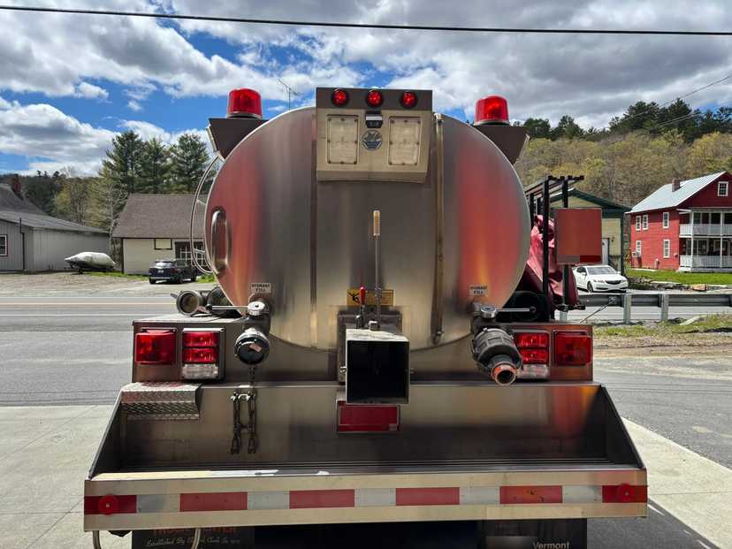 2006 International Tanker — photo 4