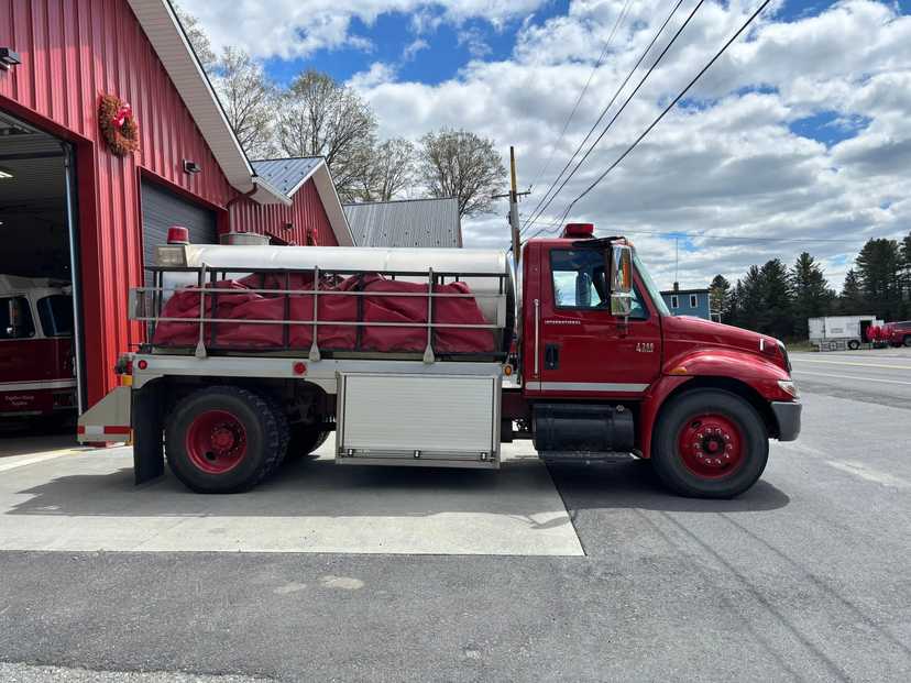2006 International Tanker — photo 3
