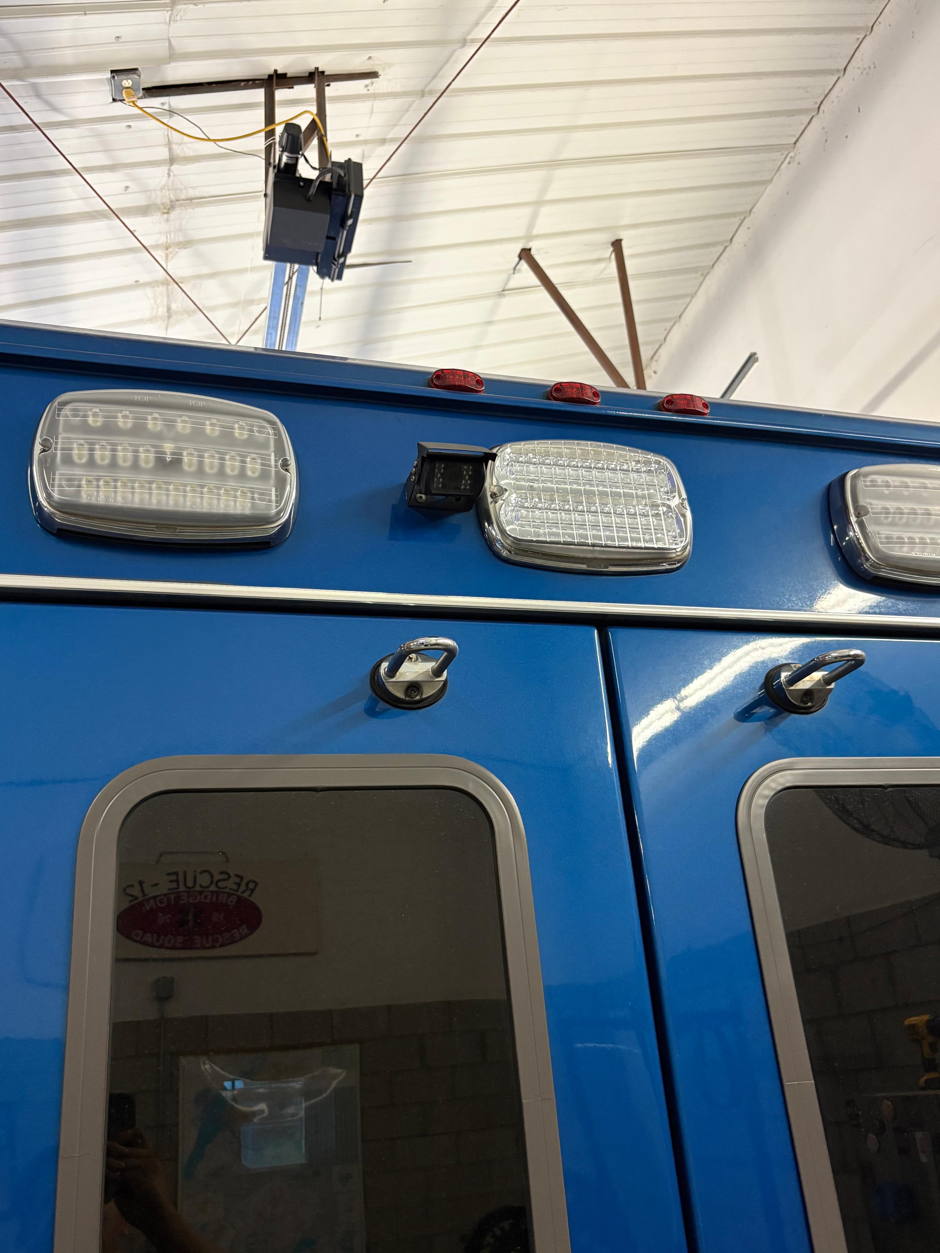 2019 Ford Econoline CUTAWAY Type III Ambulance - image 10