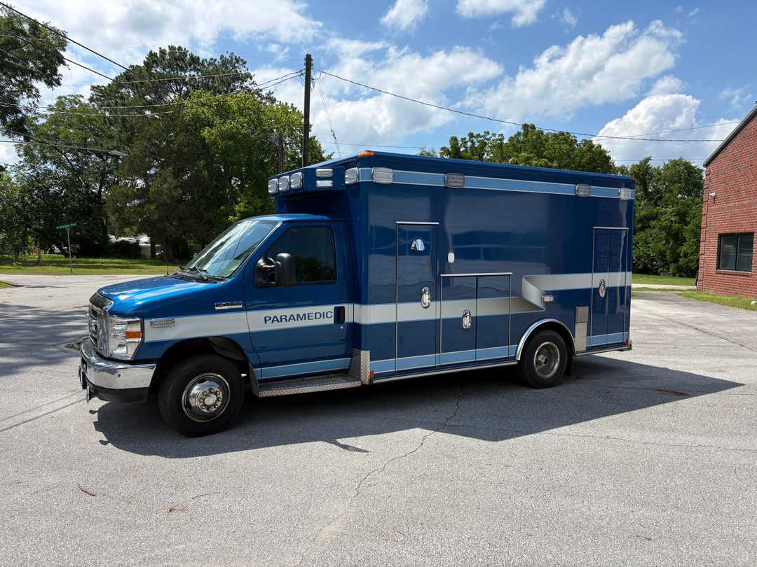 2019 Ford Econoline CUTAWAY Type III Ambulance