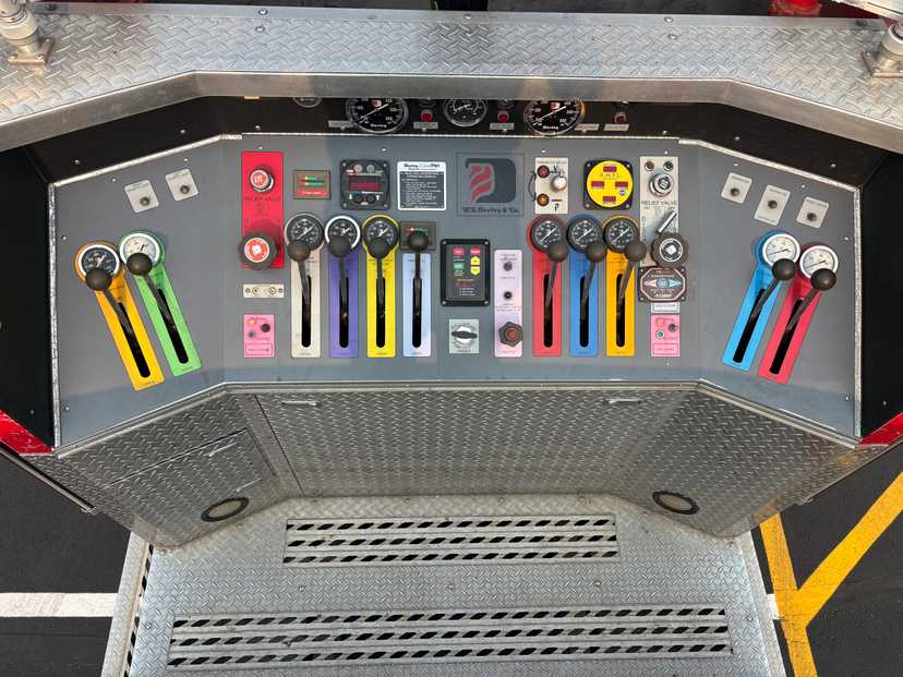1999 Darley Freightliner Pumper — photo 5