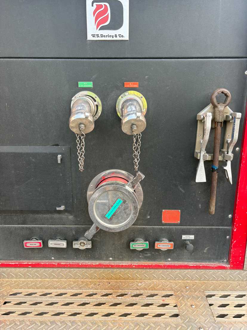 1999 Darley Freightliner Pumper — photo 8