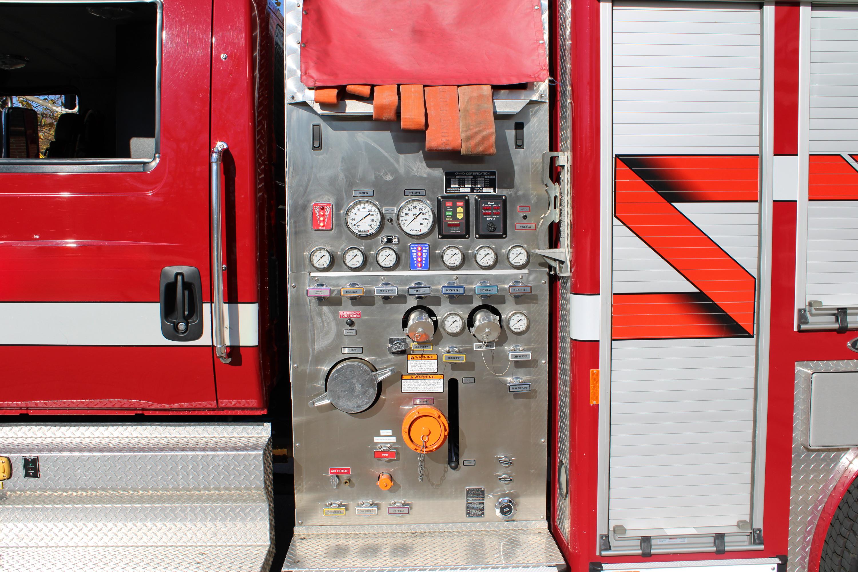 2007 International/E-One 4x4 Engine - image 6