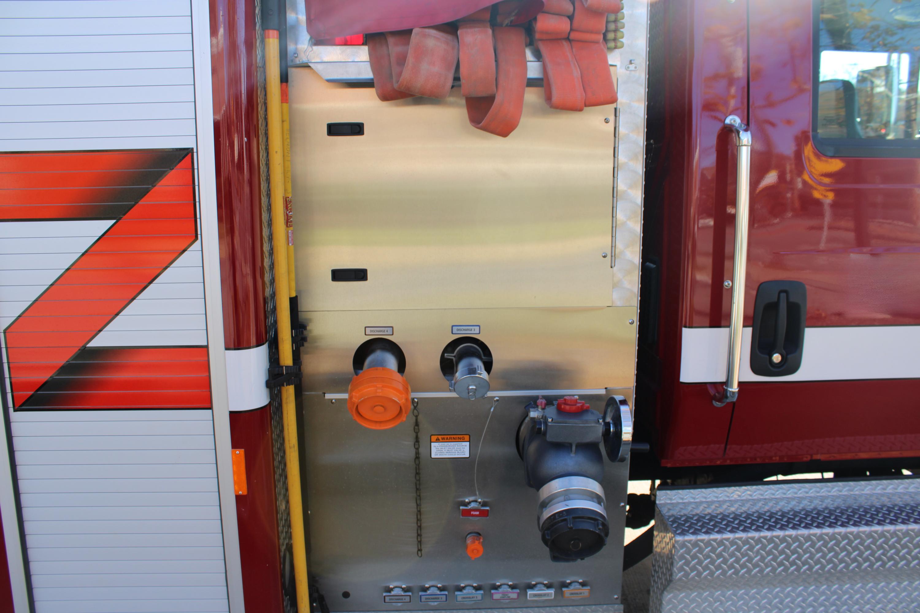 2007 International/E-One 4x4 Engine - image 11