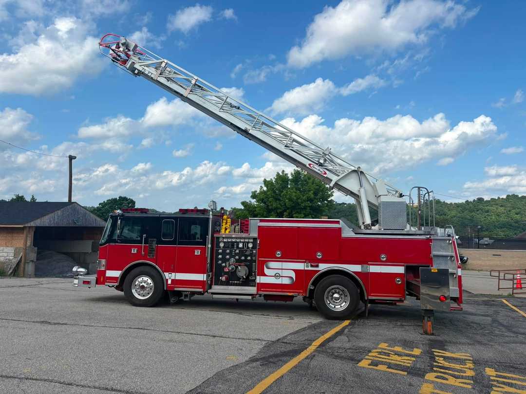 1991 Pierce Lance 75' Aerial