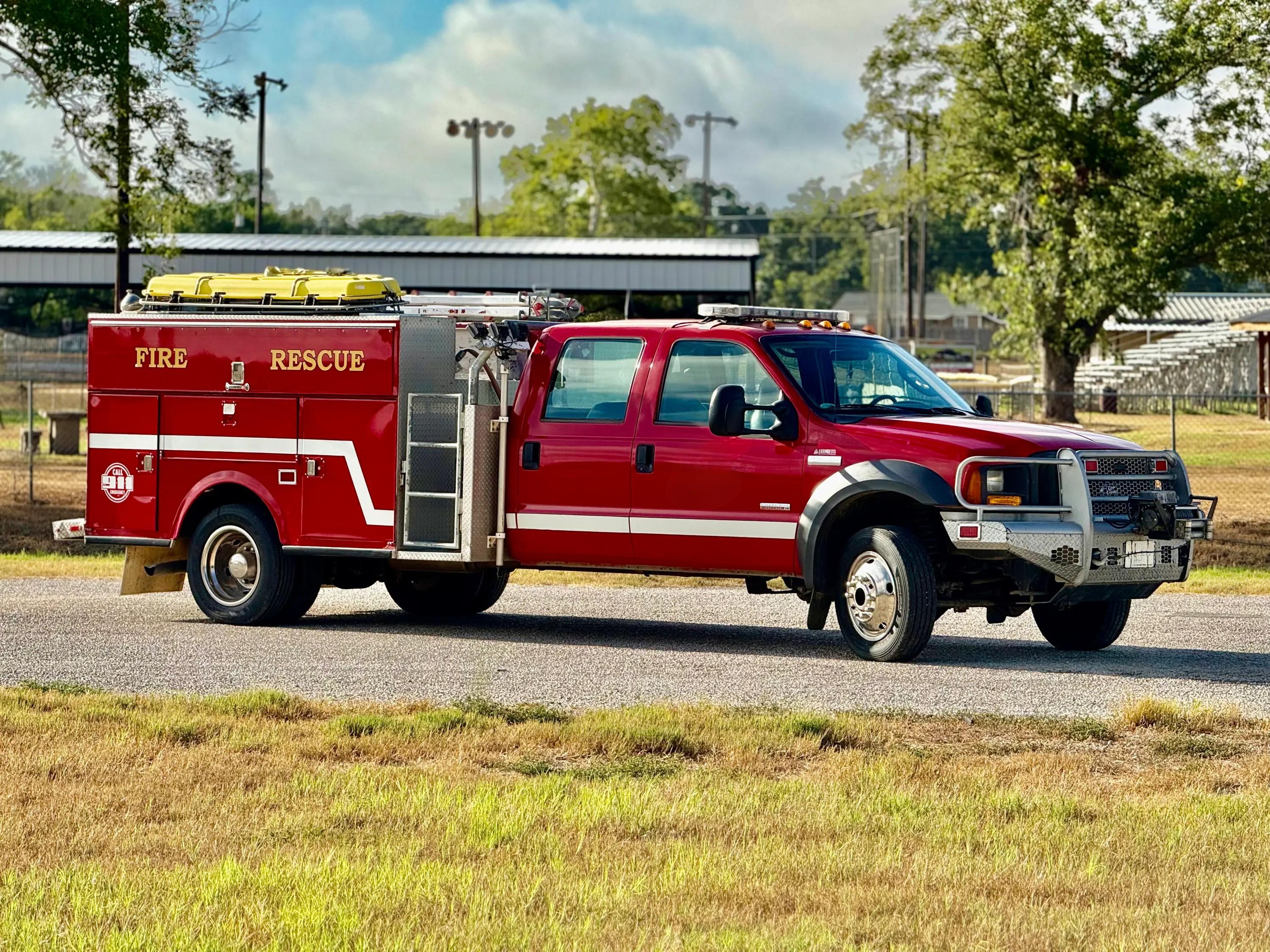 2005 Ford F550 Brush / Rescue / Squad 4x4 Mini Rescue - image 5