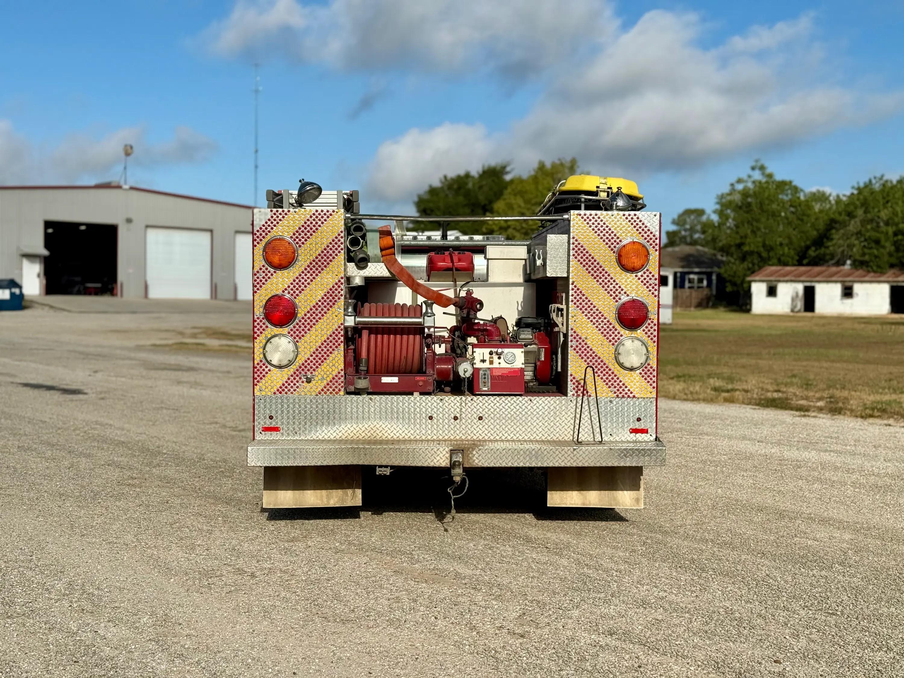 2005 Ford F550 Brush / Rescue / Squad 4x4 Mini Rescue - image 7