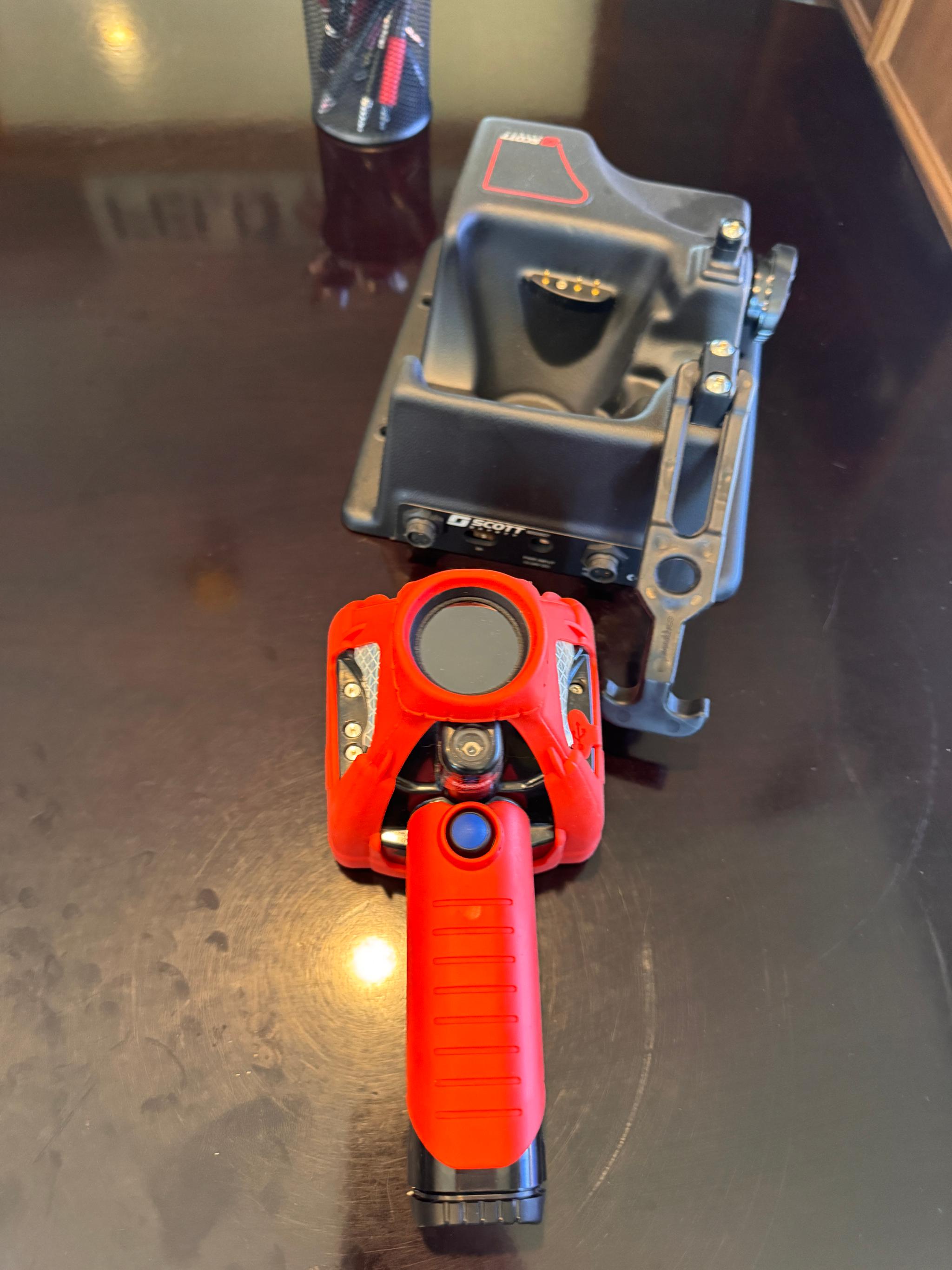 Scott Safety/ISG X380 Thermal Imager and Charger Base - image 5