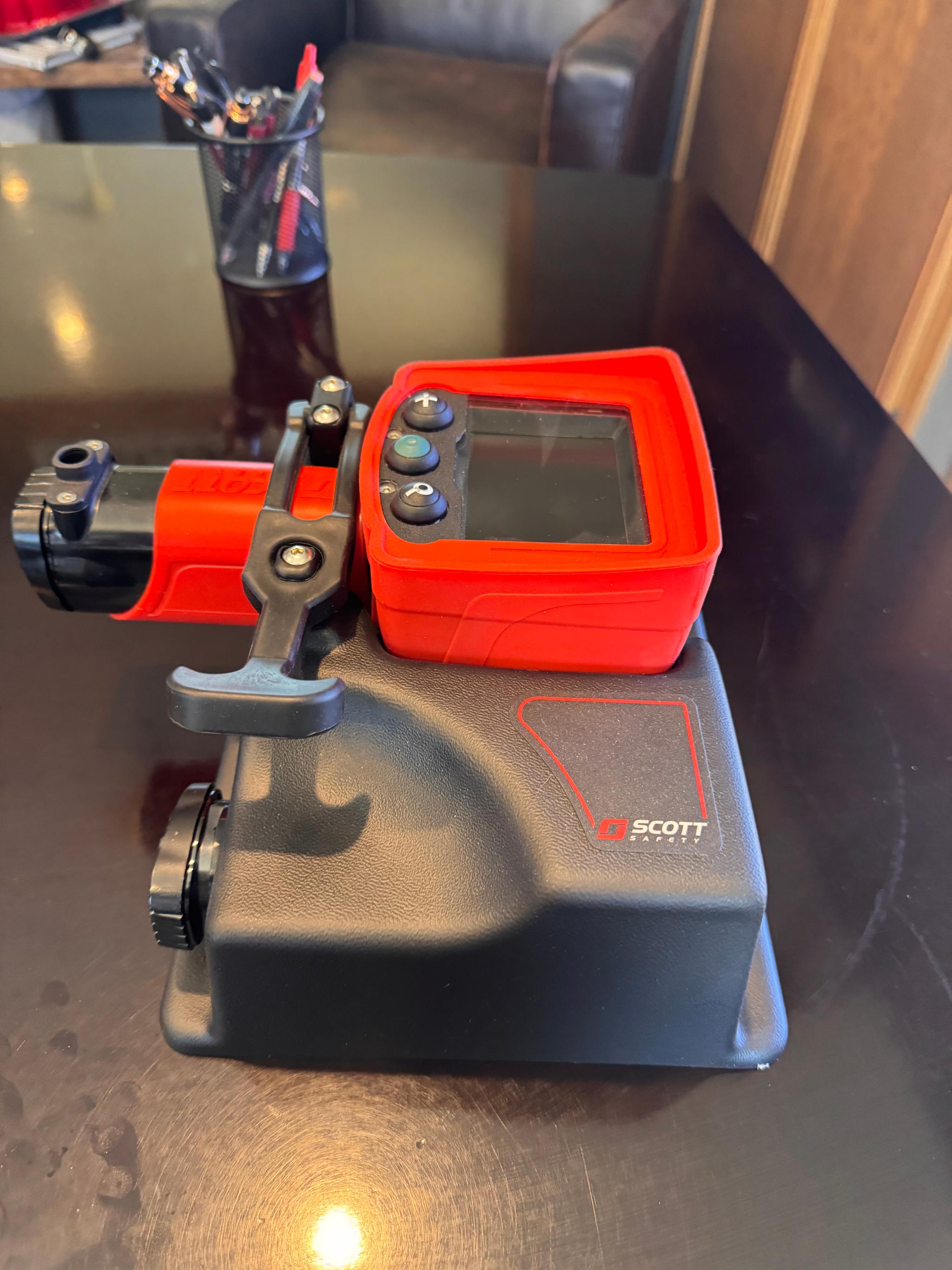 Scott Safety/ISG X380 Thermal Imager and Charger Base - image 2