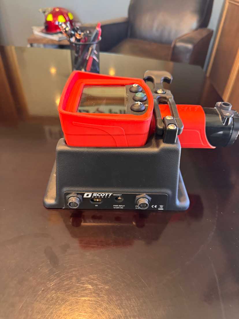 Scott Safety/ISG X380 Thermal Imager and Charger Base — photo 4