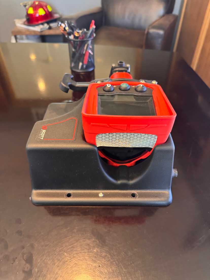 Scott Safety/ISG X380 Thermal Imager and Charger Base — photo 3