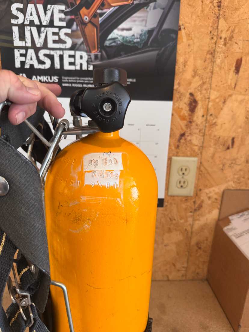 Scott Safety Industrial SCBA 2216 — photo 3