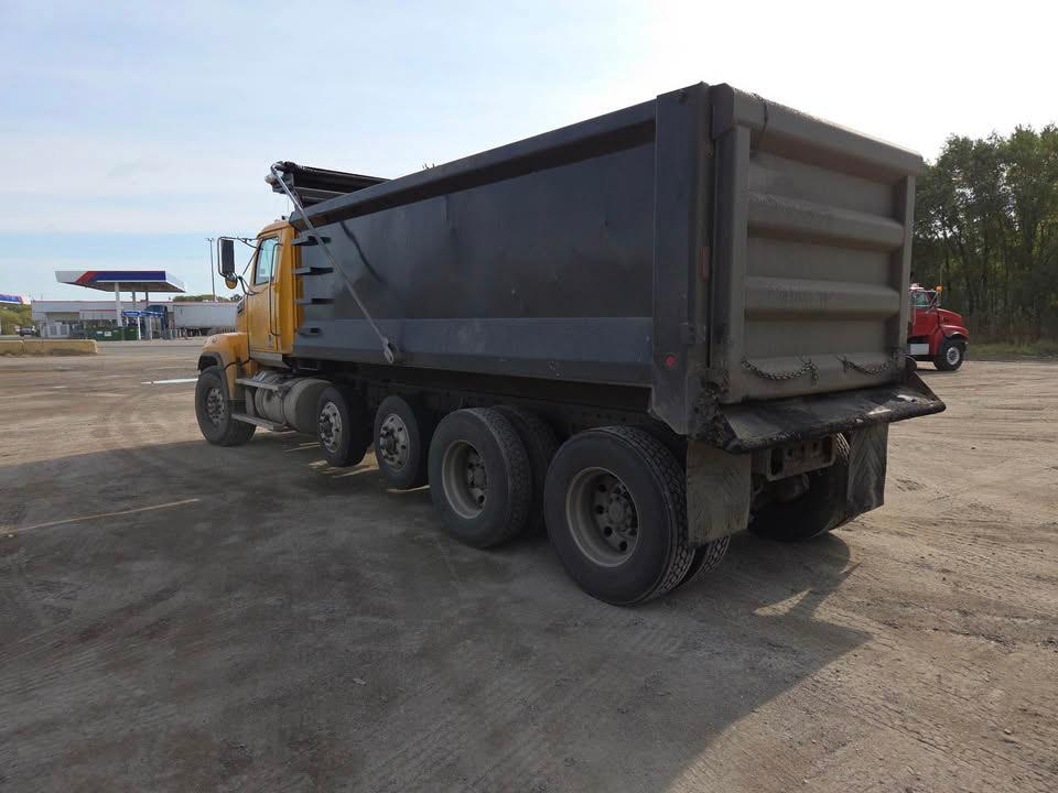 2016 Western Star 4700 Dump Truck - image 6