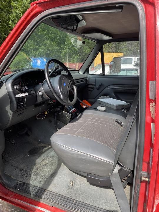 1992 Ford F350 Light Rescue - image 6