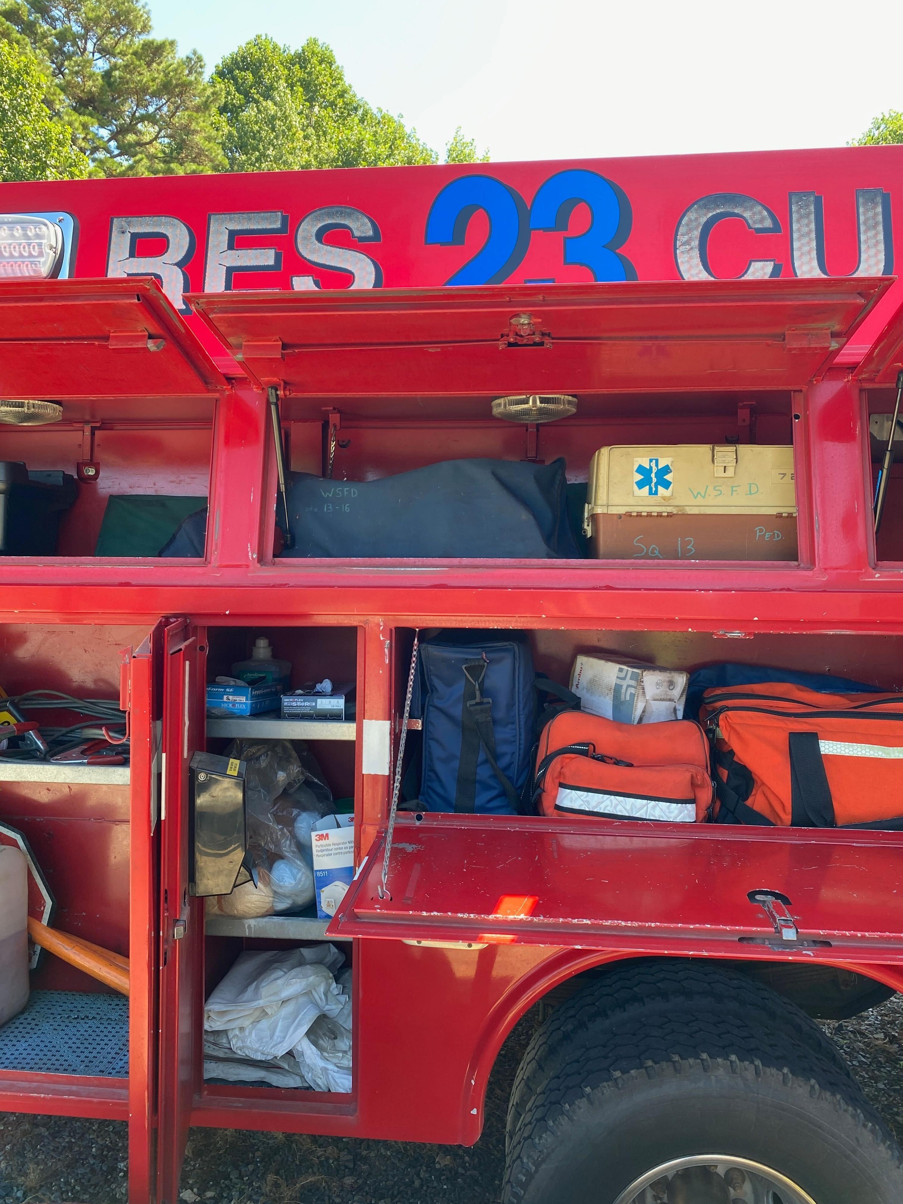 1992 Ford F350 Light Rescue - image 9