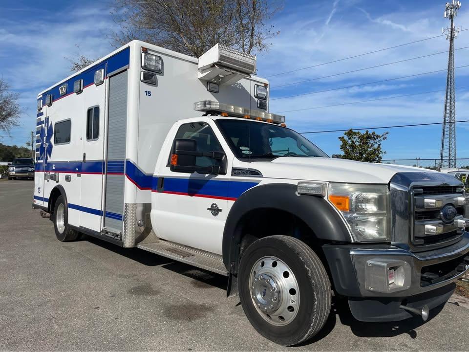 2013 Ford F-550 4X2 6.7l Horton Custom Type 1 Ambulance