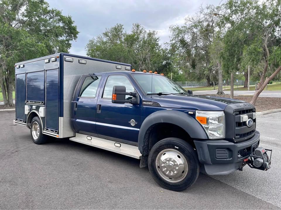 2011 Ford F-450 4x4 Light Rescue