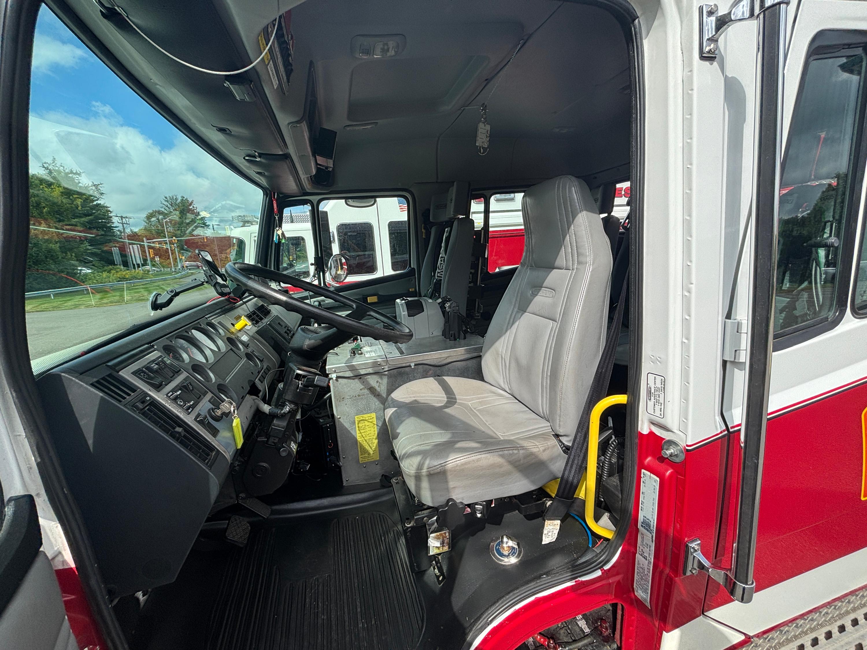 1998 Freightliner Pumper - image 7