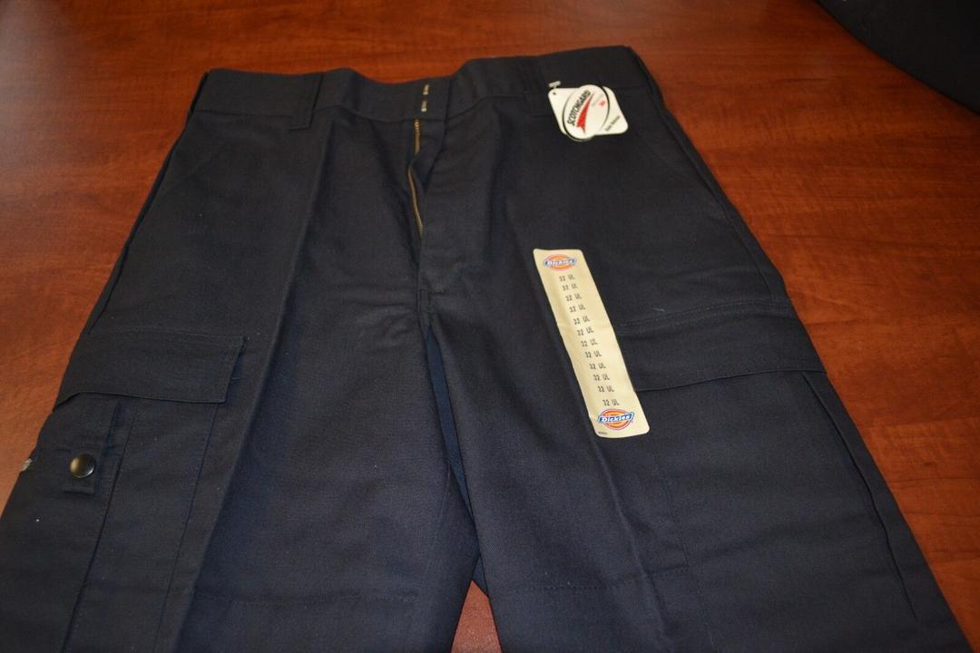 DICKIES Navy Blue Work Pants with Scotchguard Stain Release Size 32UL