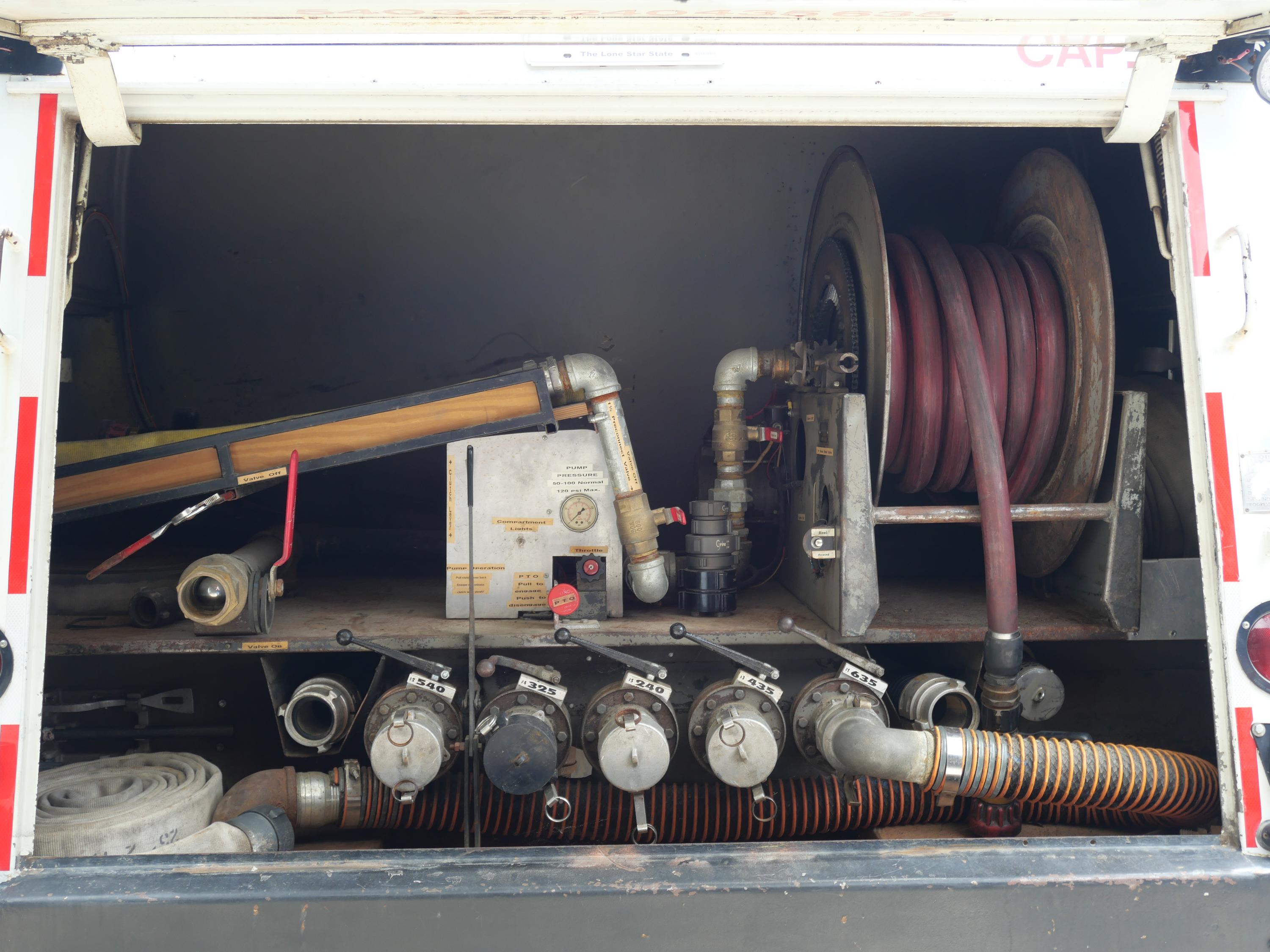 1986 International 2200 Gallon Tanker/Tender - image 17