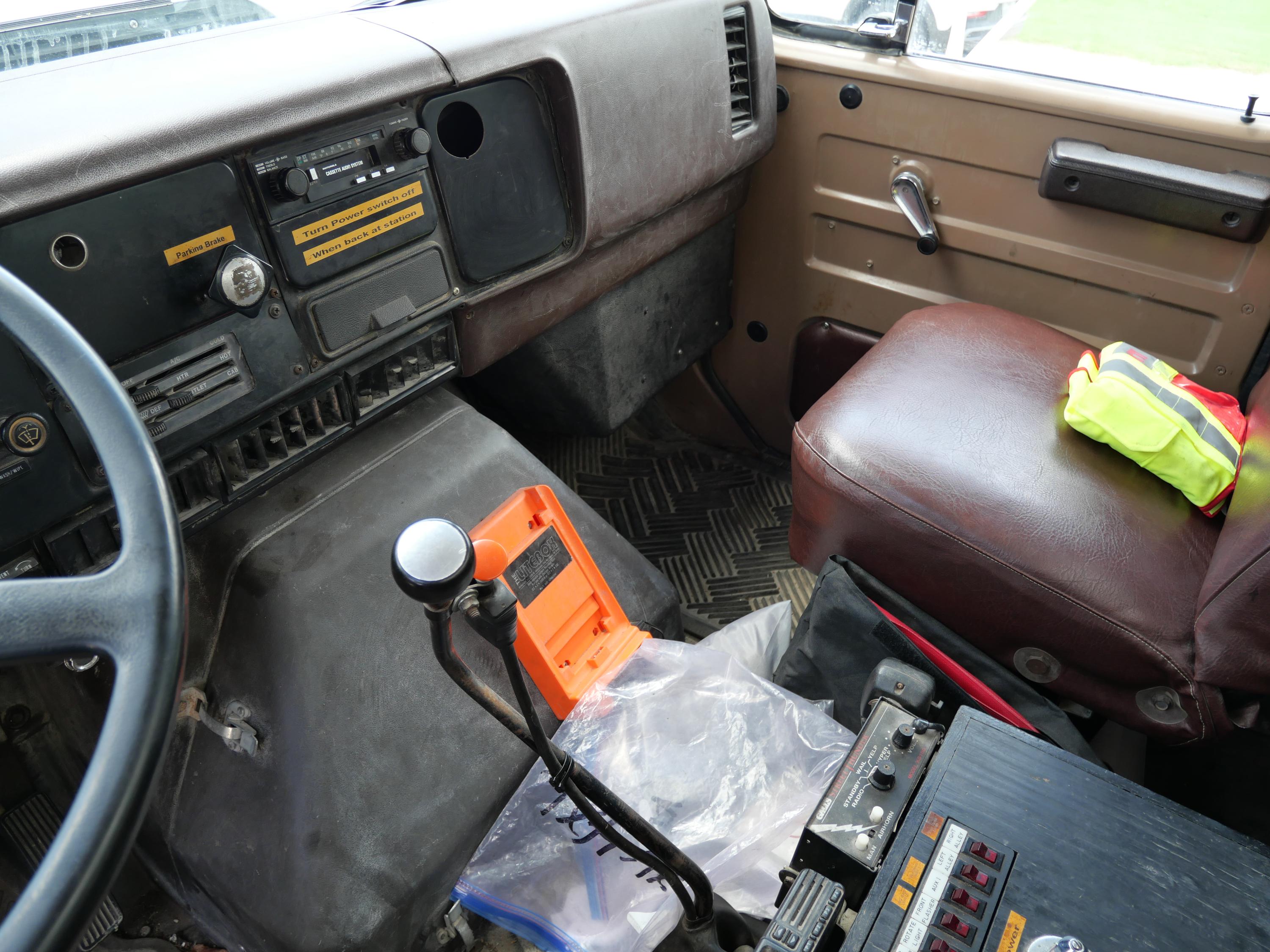 1986 International 2200 Gallon Tanker/Tender - image 10