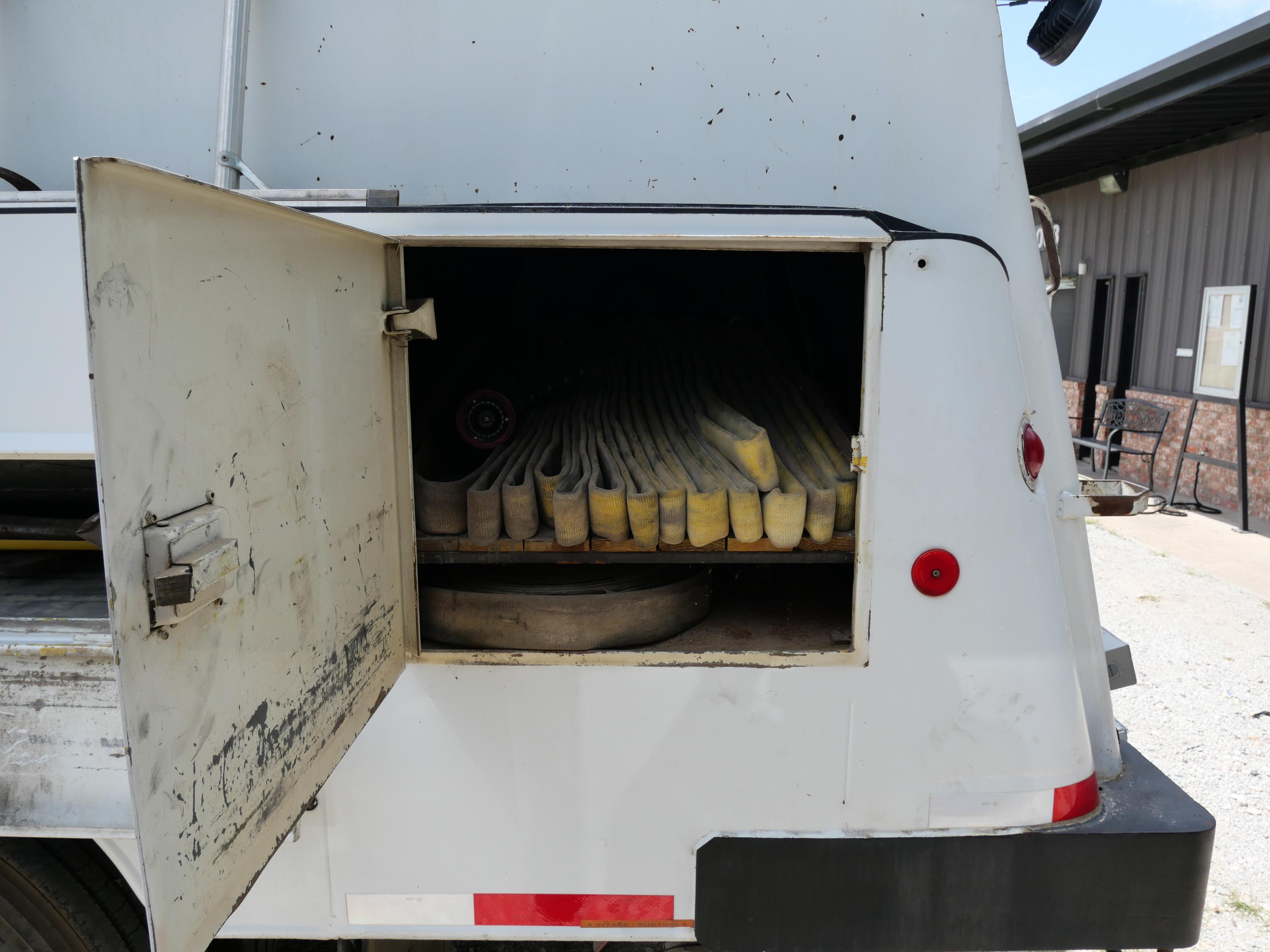1986 International 2200 Gallon Tanker/Tender - image 13