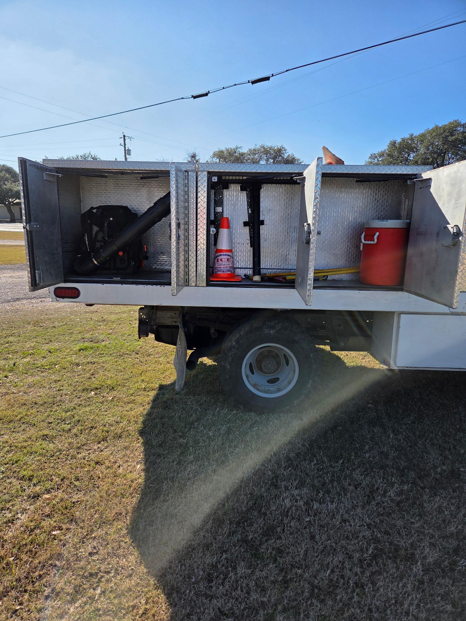 2000 Ford F-350 Brush Truck - image 15