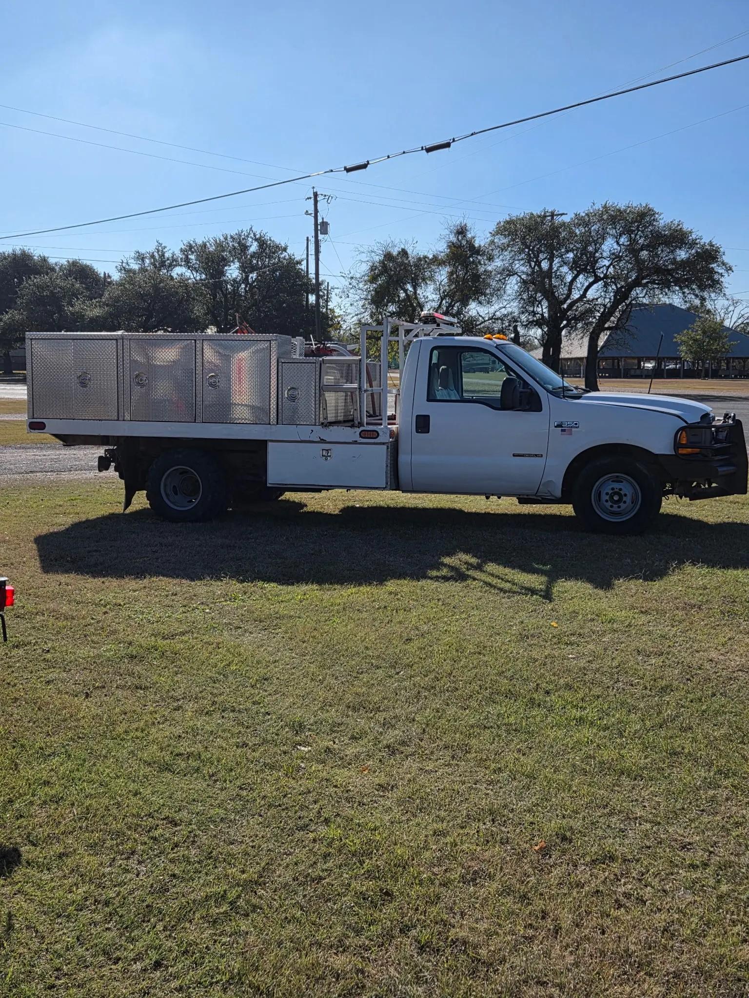 2000 Ford F-350 Brush Truck - image 6