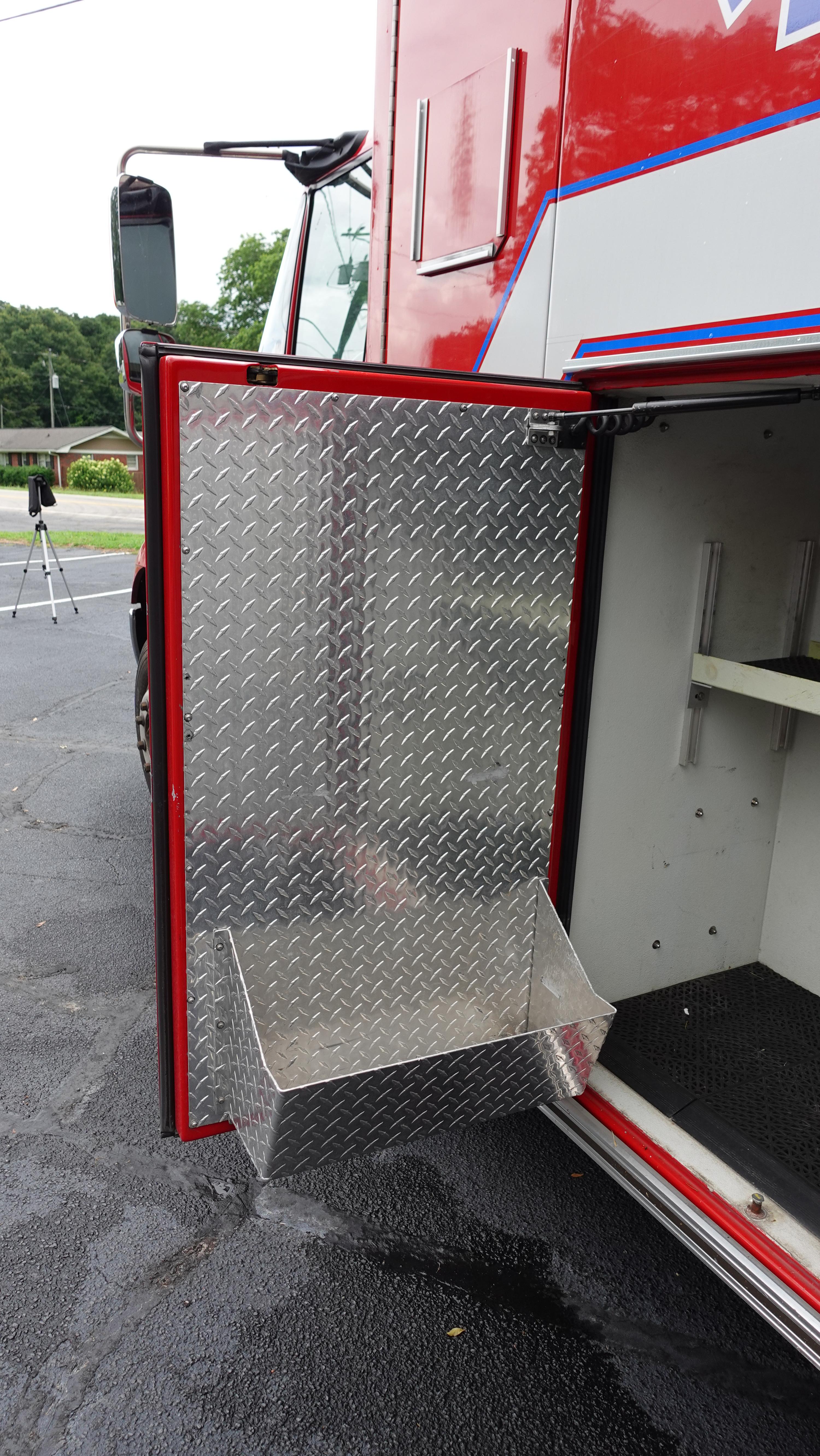 2016 Braun International Type I Ambulance - image 39