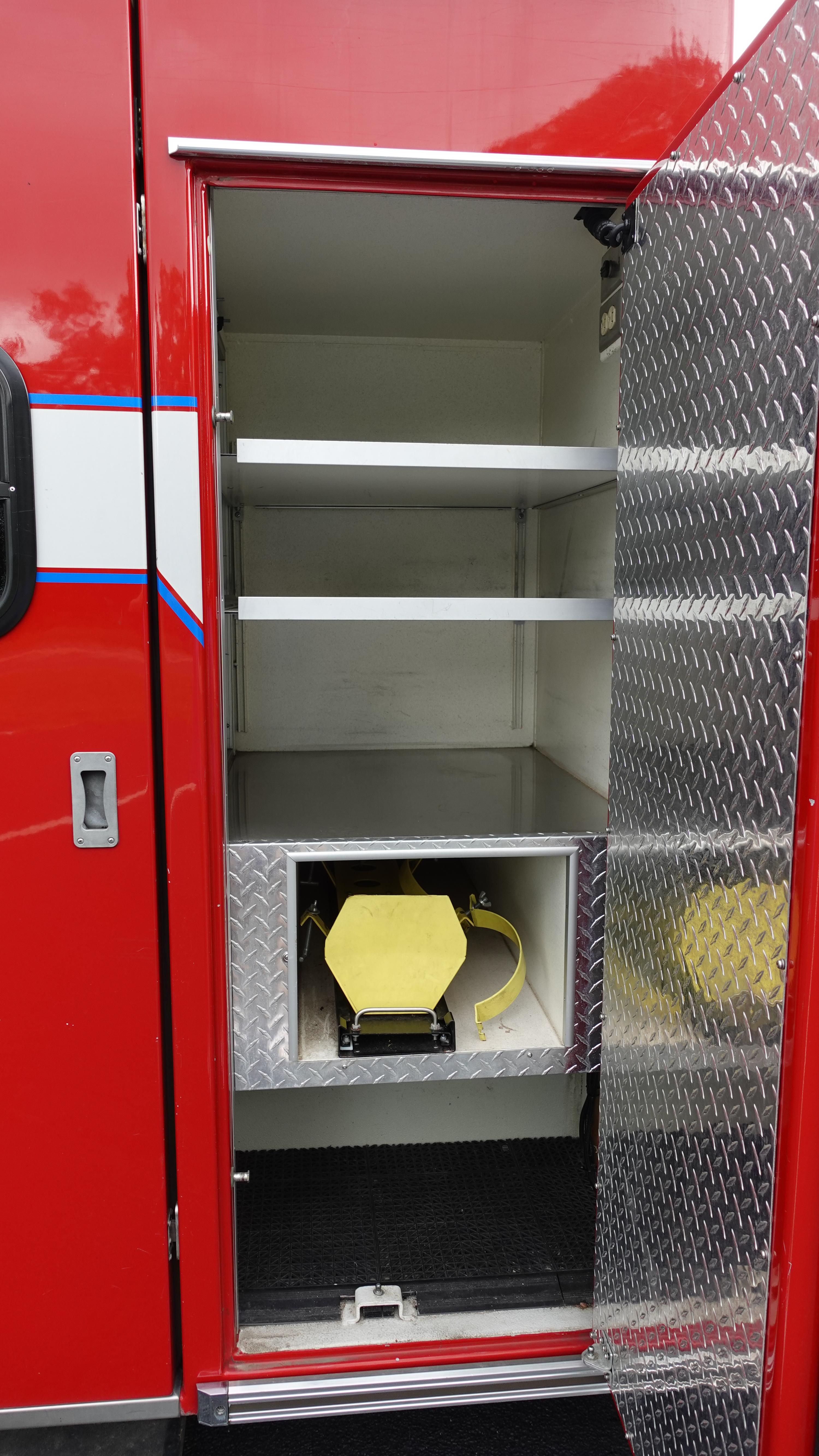 2016 Braun International Type I Ambulance - image 15